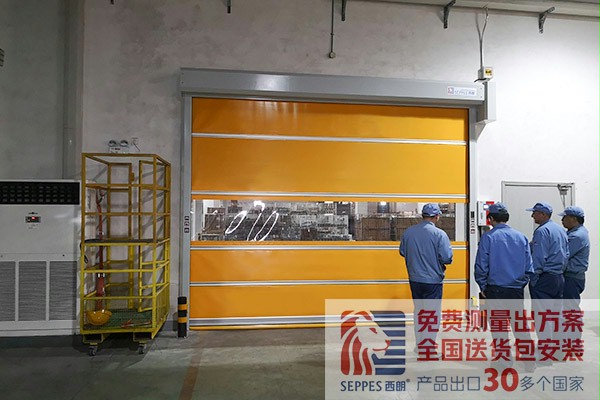 蘇州某水泵公司廠房內部通道安裝快速門 蘇州某水泵公司廠房內部通道安裝快速門